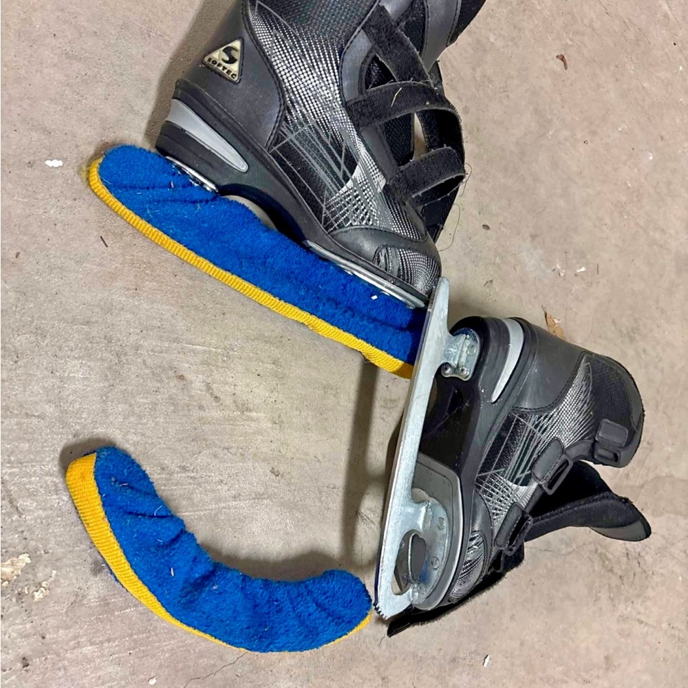 Jackson Softec Tri-Grip ice skates